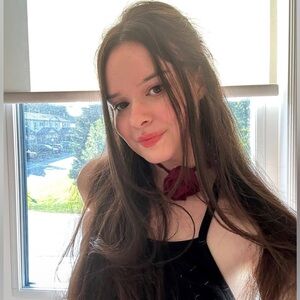 Maroon Flower choker